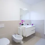 No 4-sleeps 10 By Italian شقة